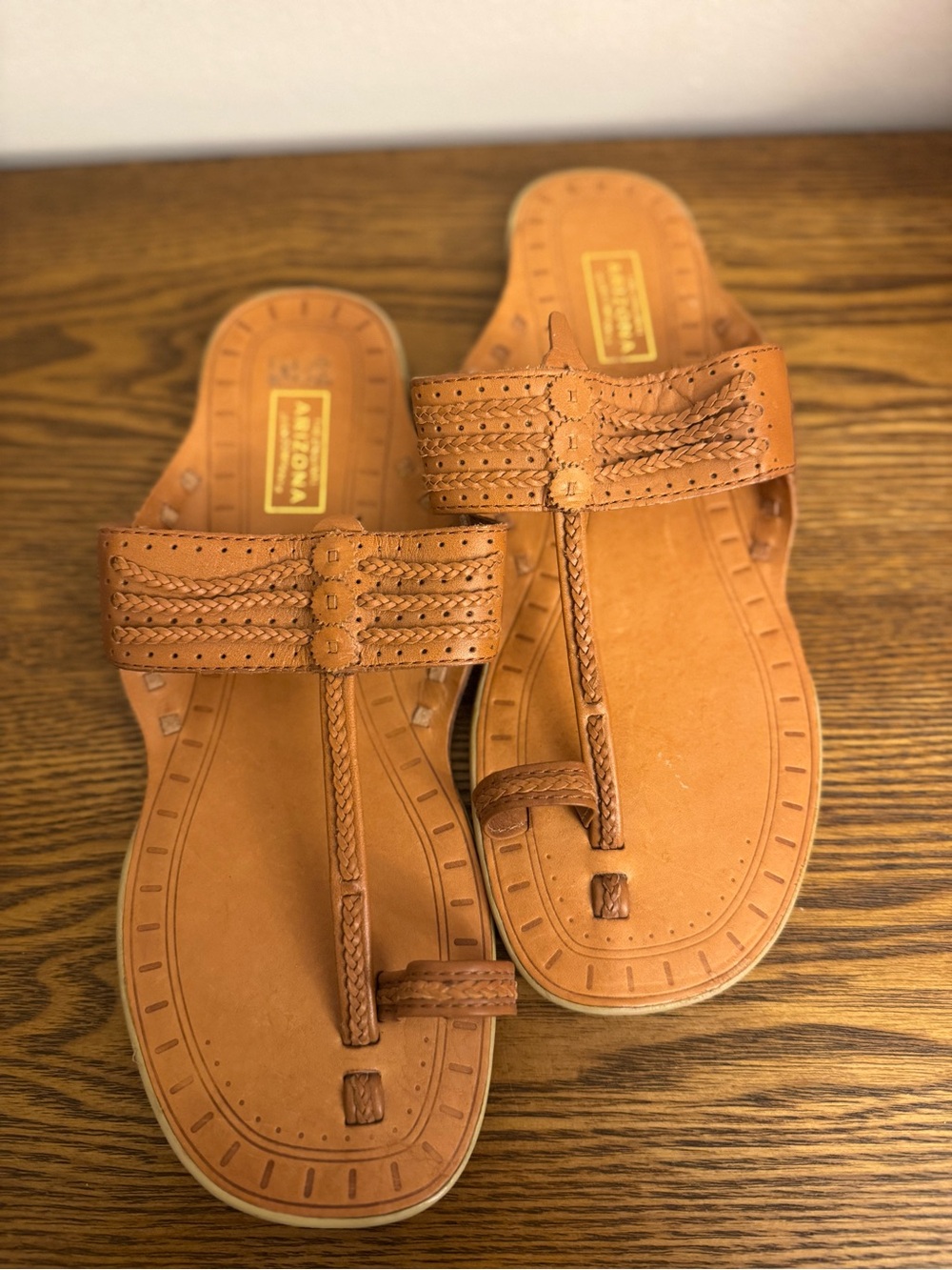NWT Arizona Jean Co Cognac Tan Kolhapuri Braided Toe Ring Slide Sandals 7.